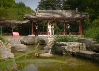 آسایش جسم و آرامش روح با تمرین های بادوانجین در پکن آسایش جسم و آرامش روح با تمرین های بادوانجین در پکن