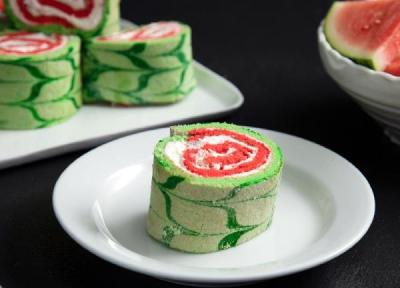 2 طرز تهیه رولت هندوانه به روش قنادی در فر و تابه 2 طرز تهیه رولت هندوانه به روش قنادی در فر و تابه